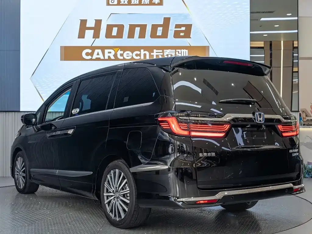 Honda Elysion — фото 10
