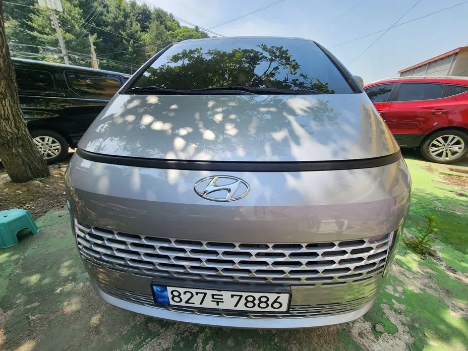 Hyundai Staria — фото 1