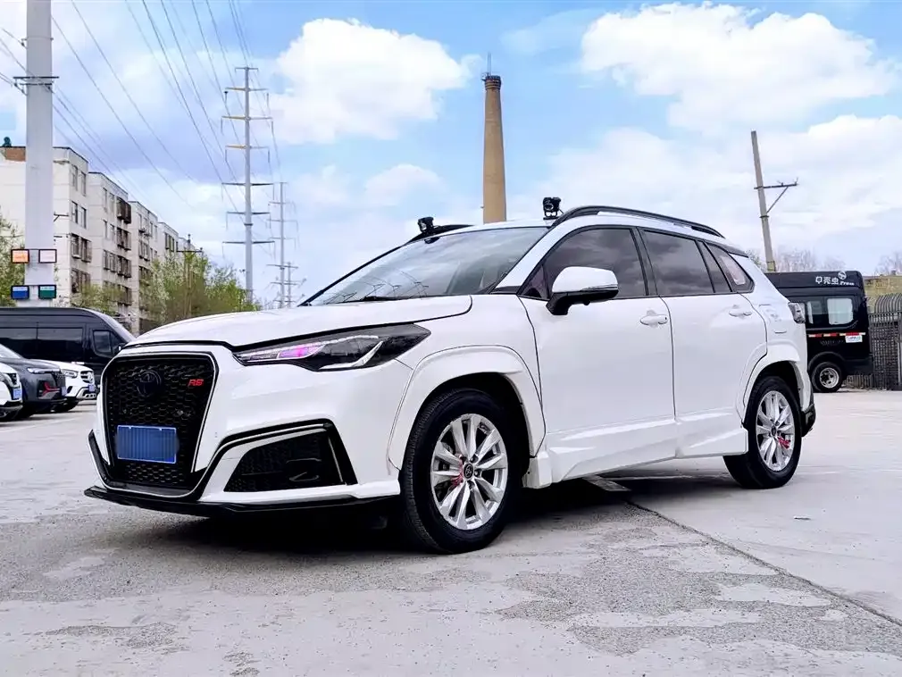 Toyota Corolla Cross — фото 1
