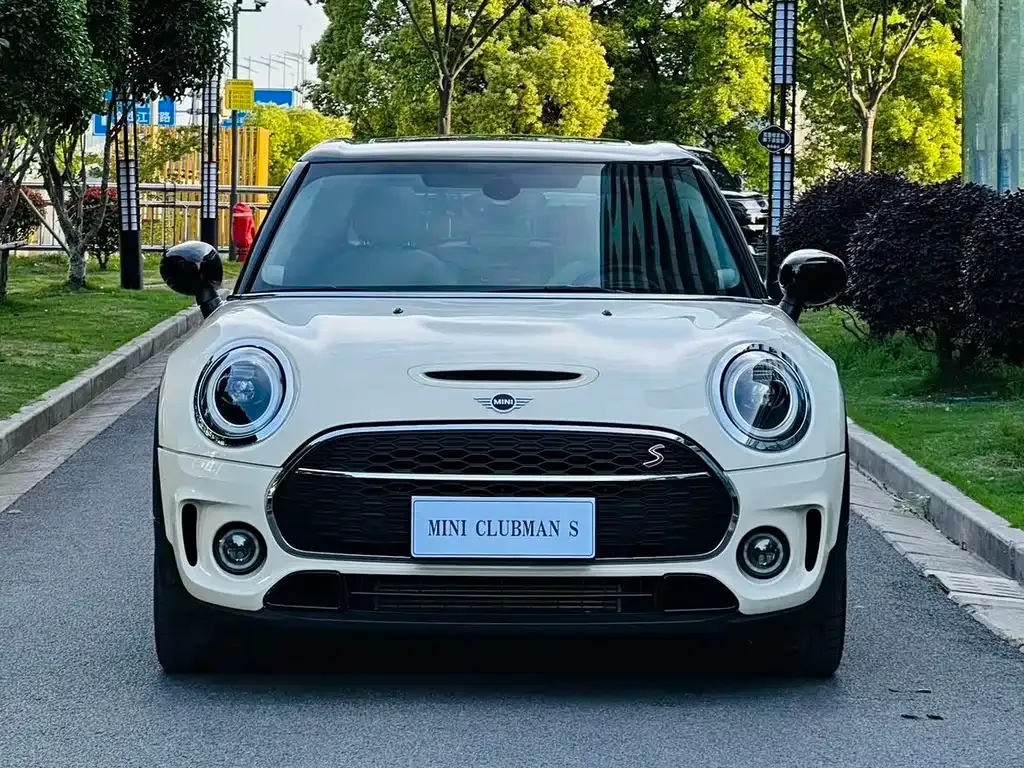 MINI Clubman — фото 4