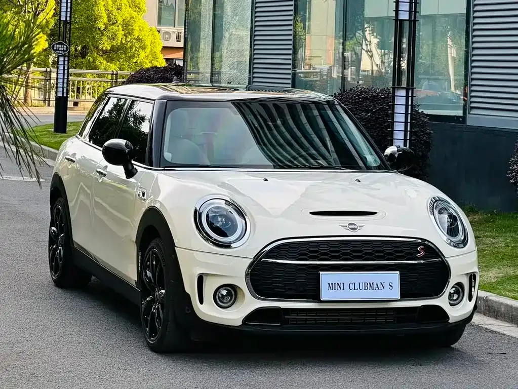 MINI Clubman — фото 5