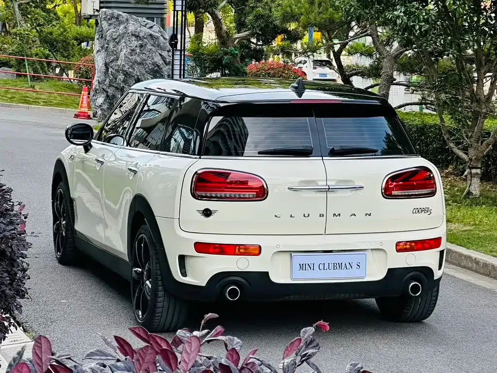 MINI Clubman — фото 6