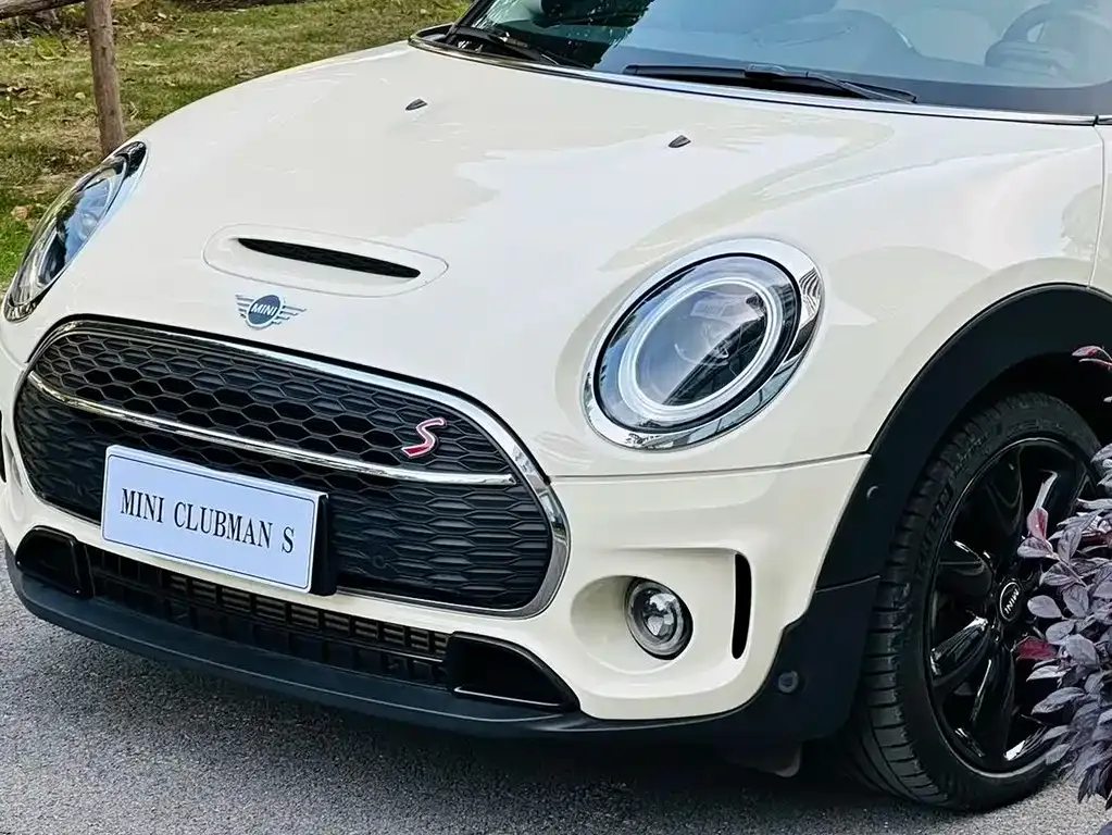 MINI Clubman — фото 8