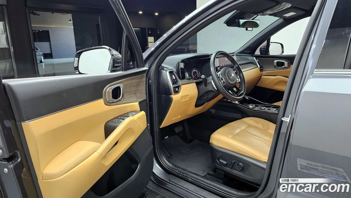 Kia Sorento — фото 10