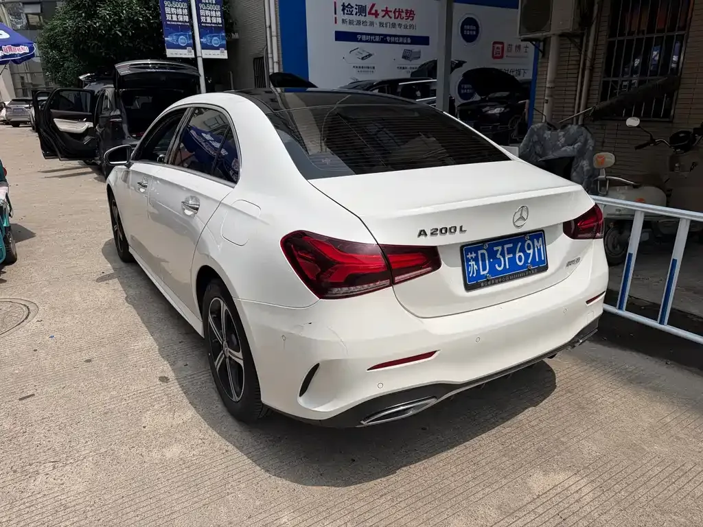Mercedes-Benz A-Class — фото 10