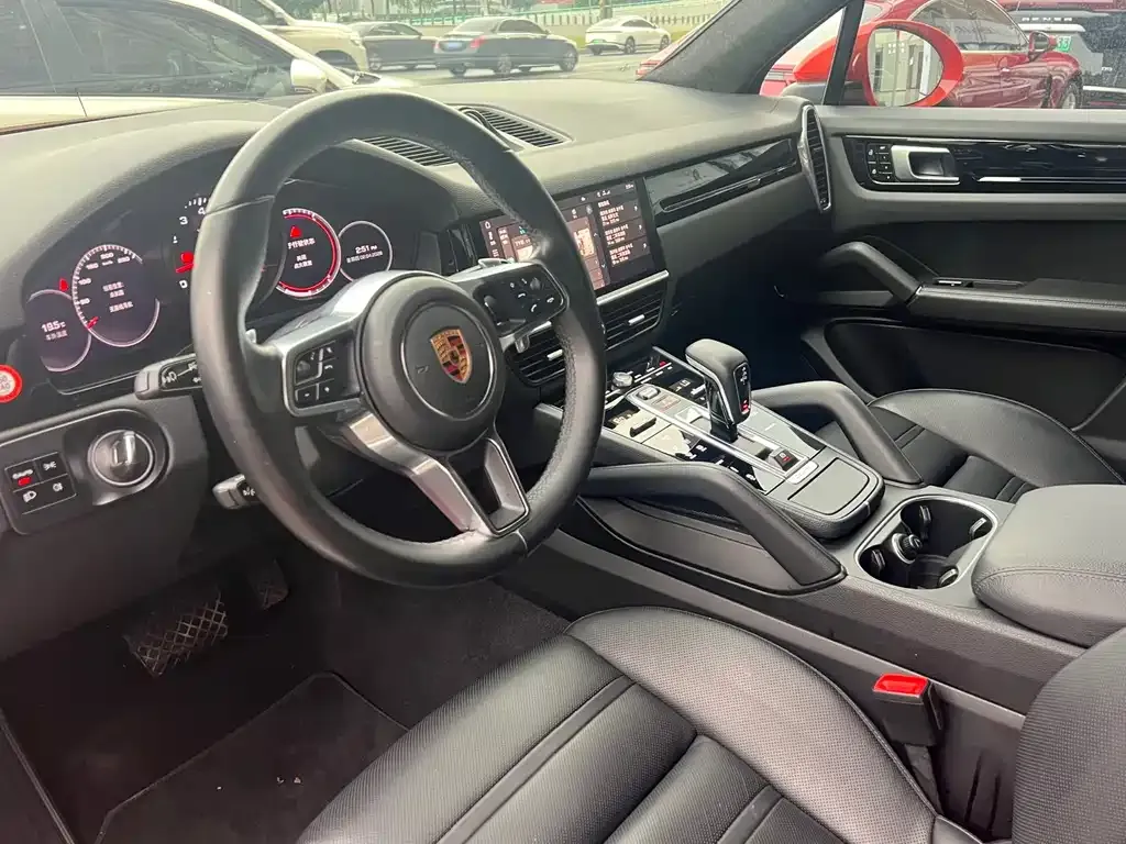 Porsche Cayenne 2021 из CN, фото 3