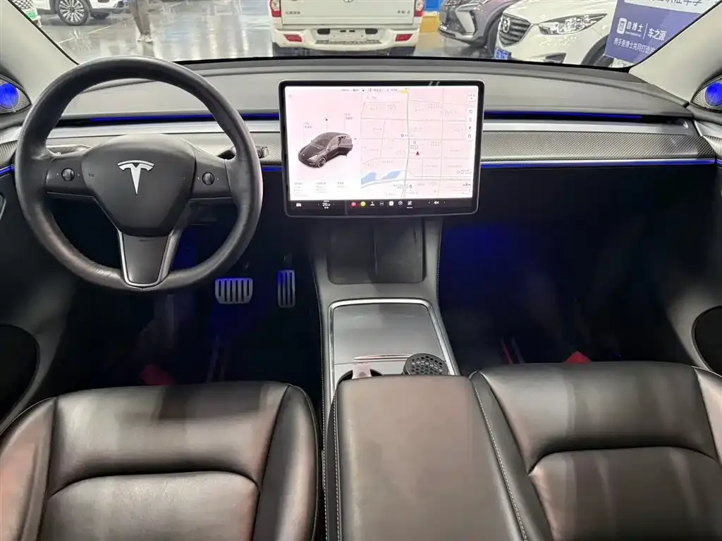 Tesla Model Y — фото 4
