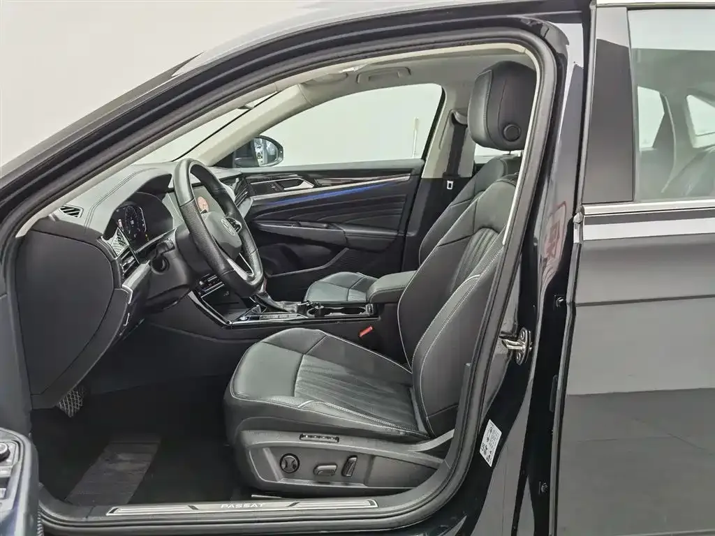Volkswagen Passat — фото 8