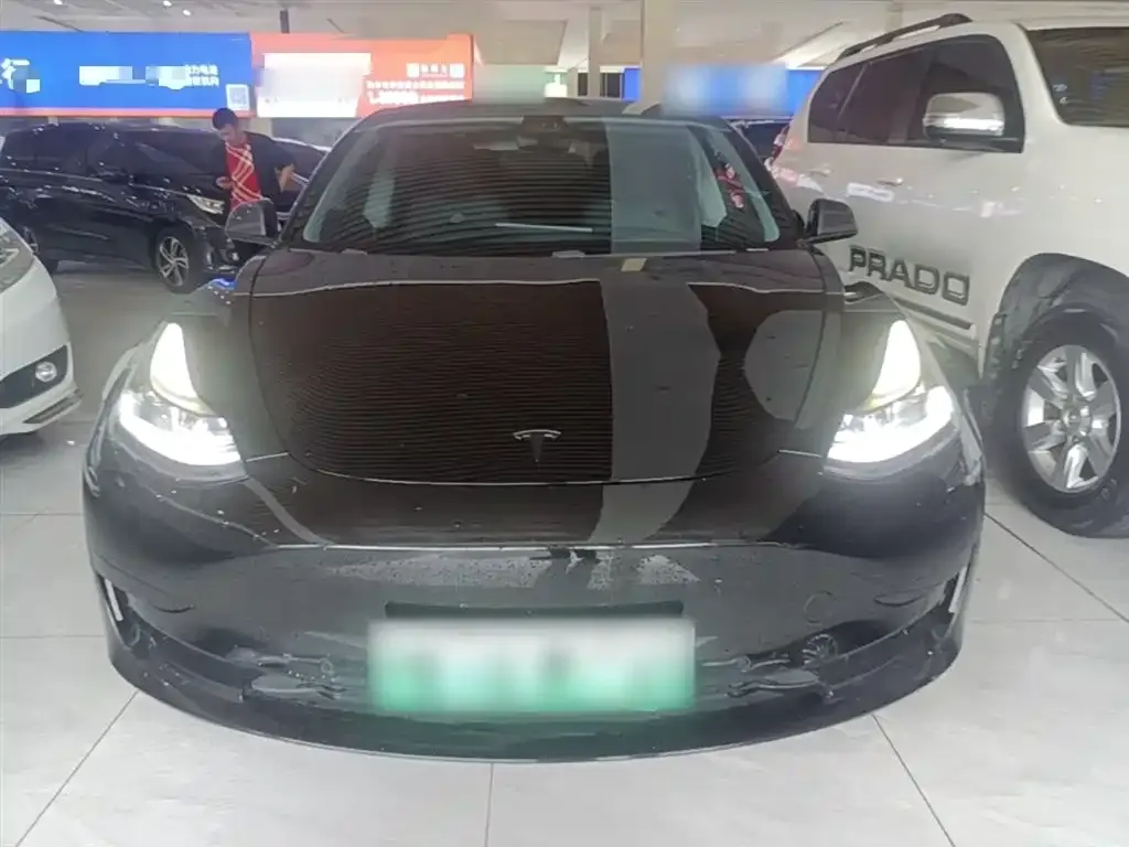 Tesla Model 3 — фото 2