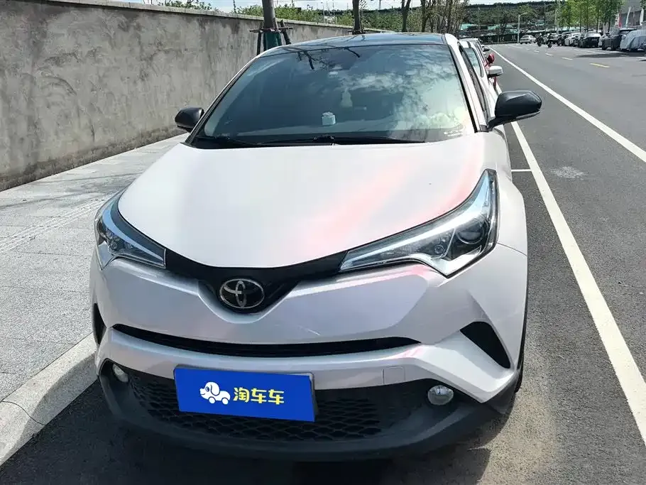 Toyota C-HR — фото 3