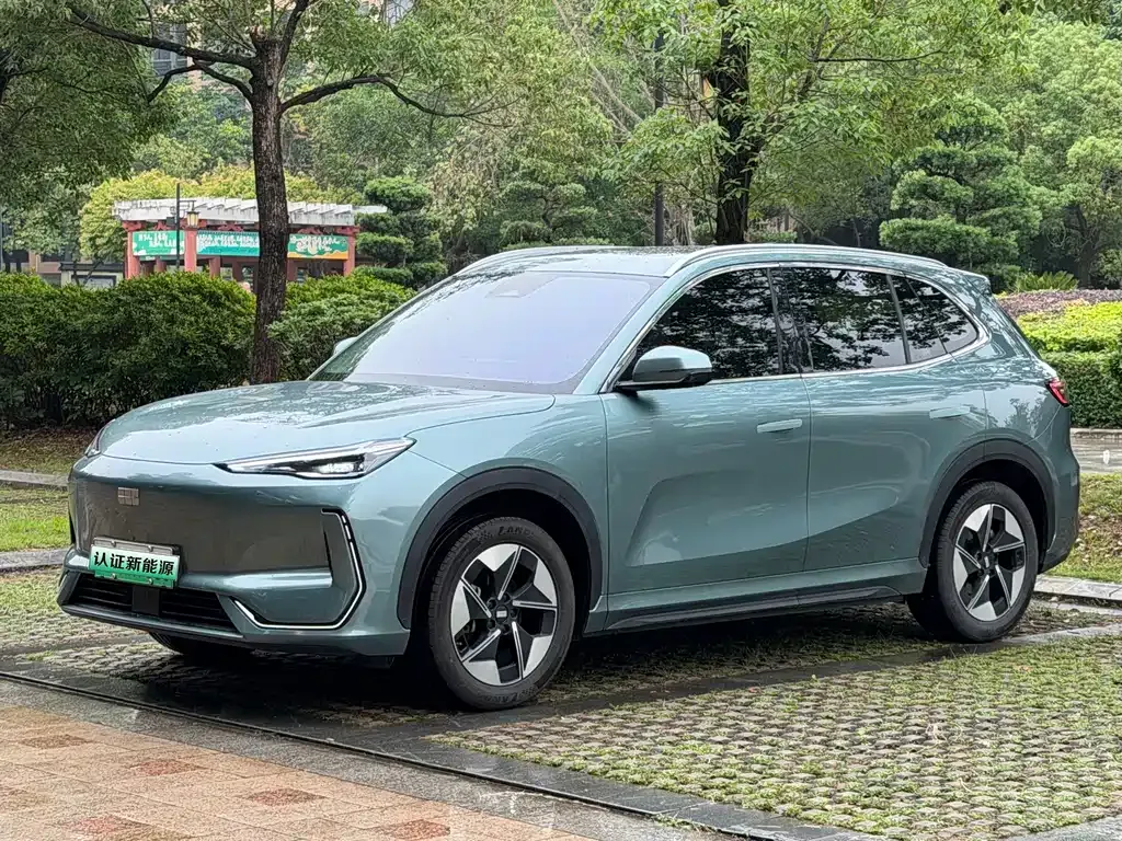 Geely Galaxy E5