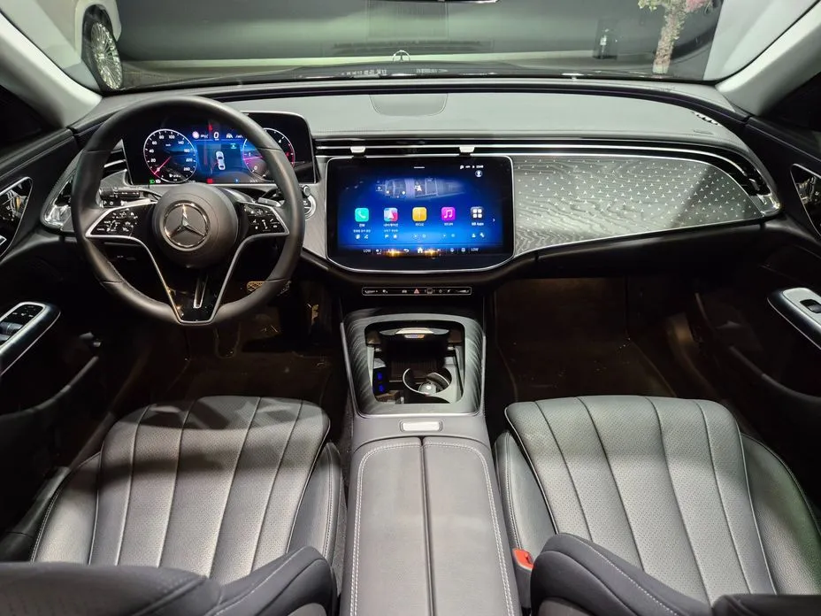 Mercedes-Benz E-Class — фото 5
