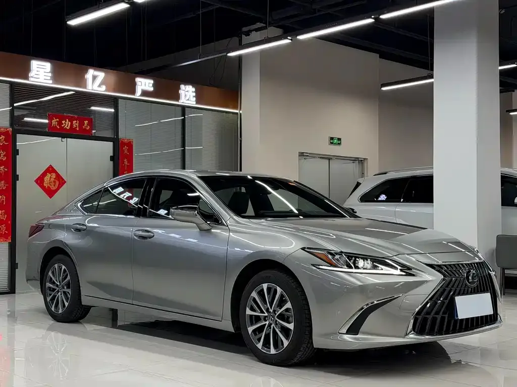 Lexus ES — фото 2