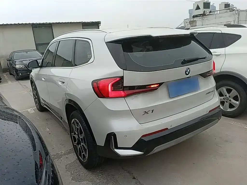BMW X1 — фото 4