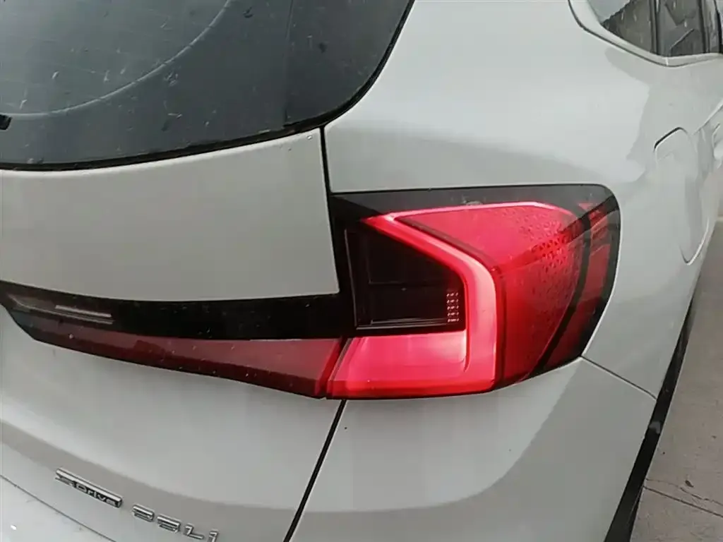 BMW X1 — фото 2