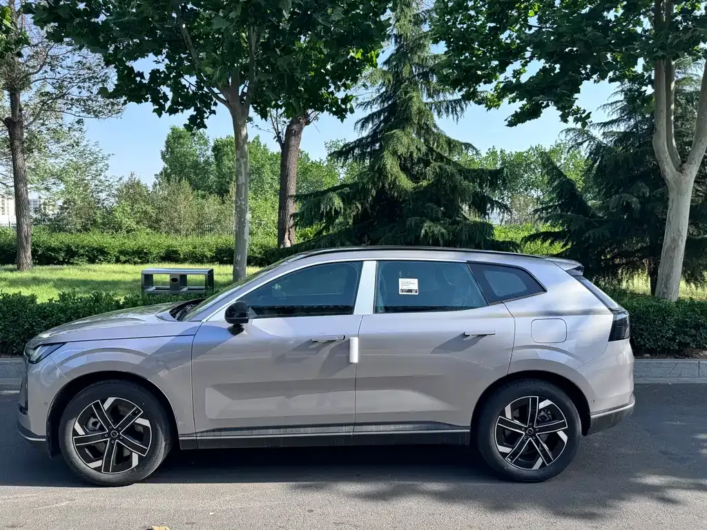 Volvo XC70 Plug-in Hybrid 2026 из CN, фото 9