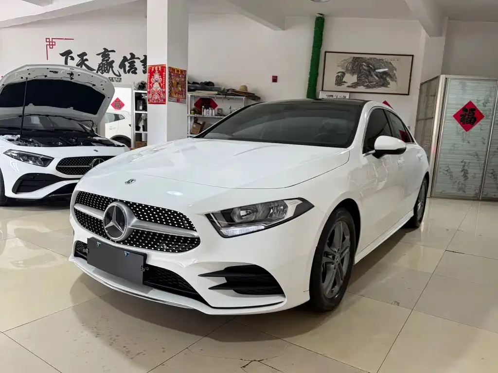 Mercedes-Benz A-Class — фото 1