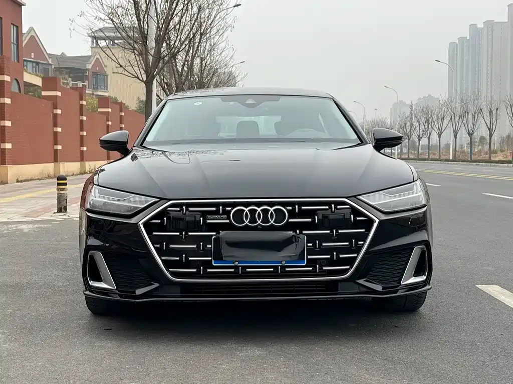Audi A7L