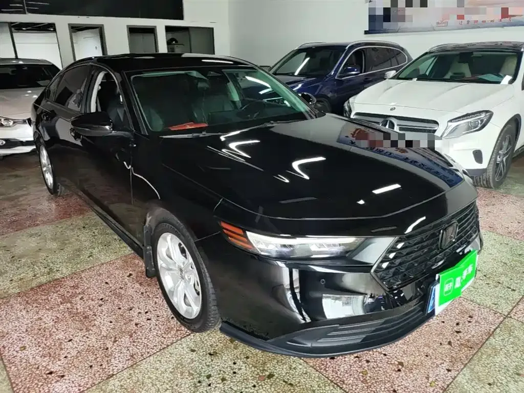 Honda Accord — фото 10