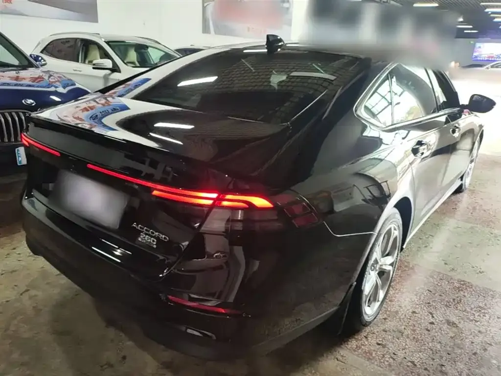 Honda Accord — фото 5
