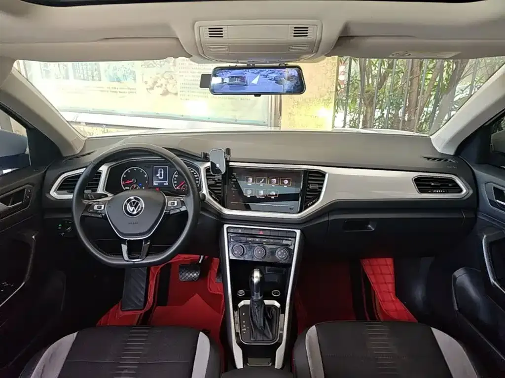 Volkswagen T-Roc 2023 из CN, фото 10