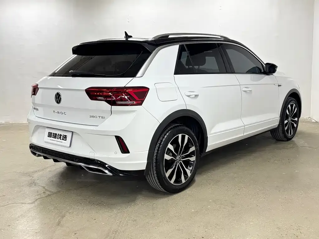 Volkswagen T-Roc — фото 7