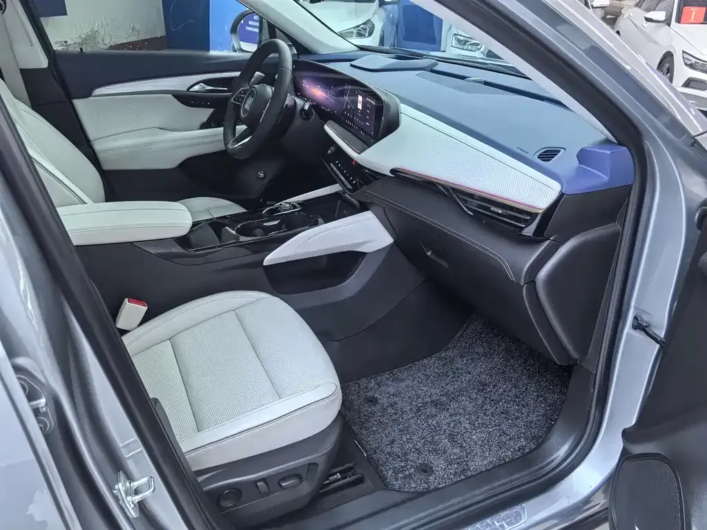 Buick Envision Plus — фото 4