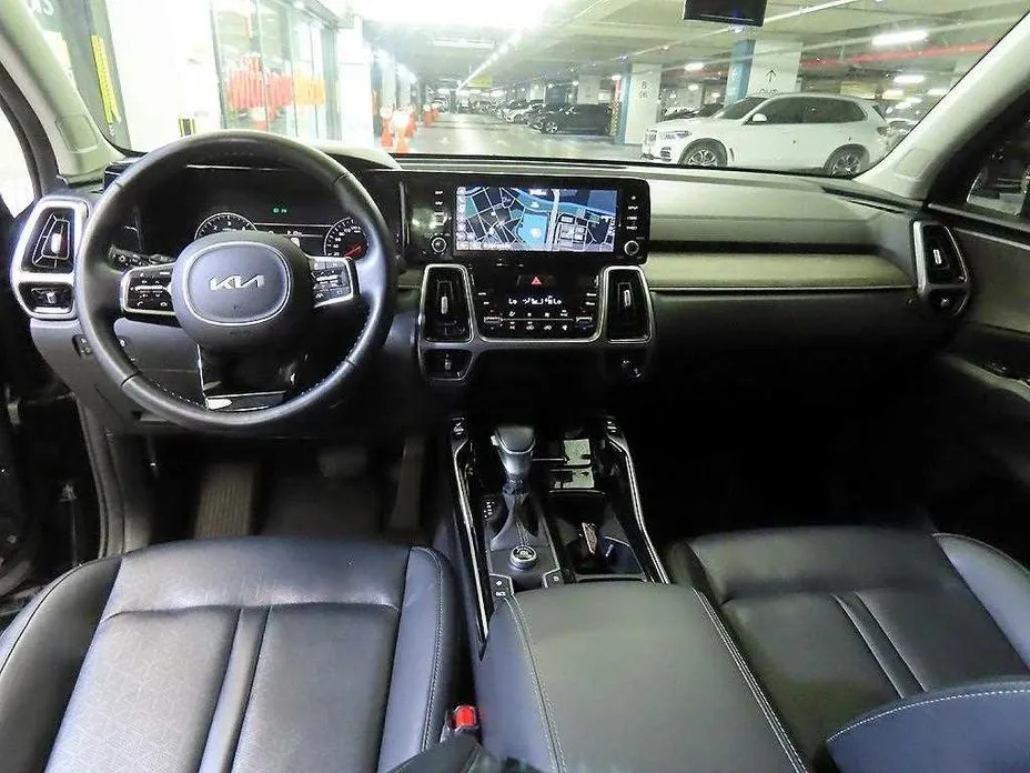 Kia Sorento — фото 6