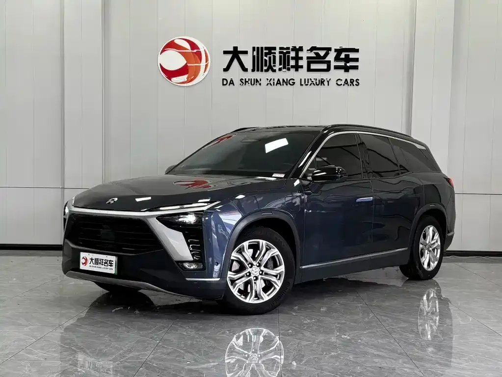 NIO ES8