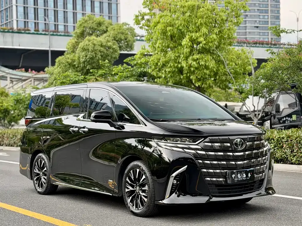 Toyota Alphard 2024 из CN, фото 10