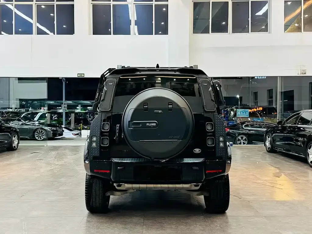 Land Rover Defender — фото 4