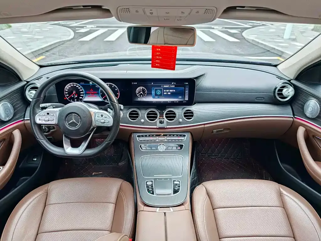 Mercedes-Benz E-Class — фото 10