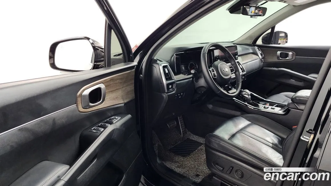 Kia Sorento — фото 7