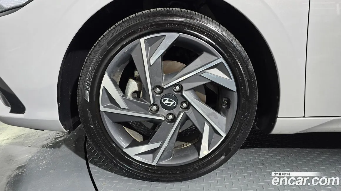 Hyundai AVANTE — фото 7