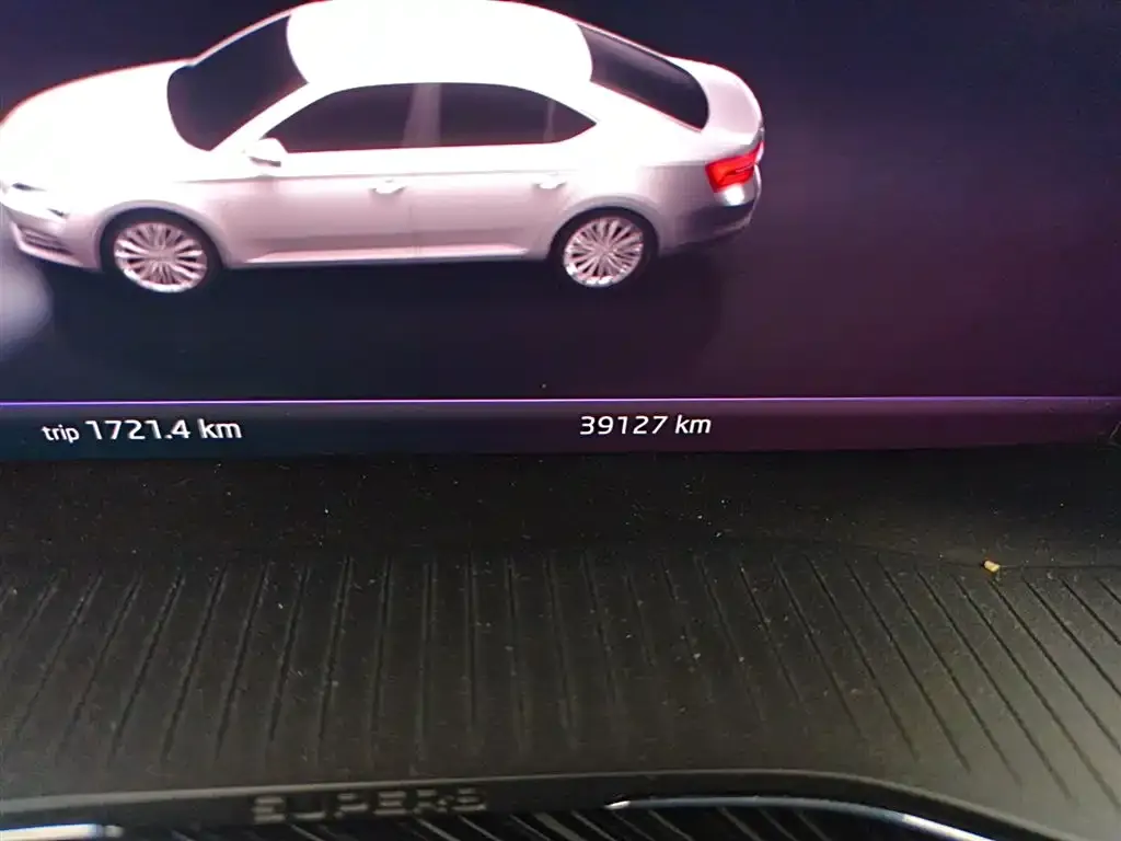Skoda Superb — фото 2