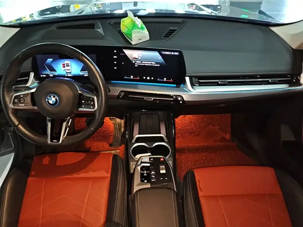 BMW iX1 2023 из CN, фото 3