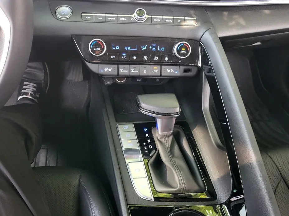 Hyundai AVANTE — фото 4
