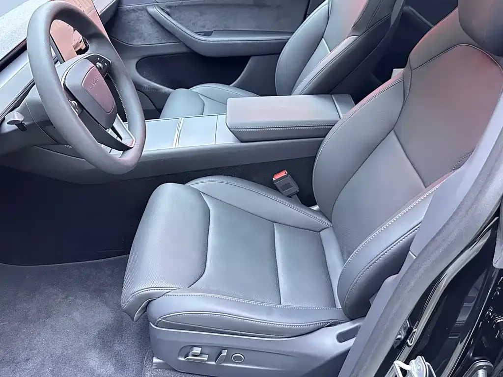 Tesla Model Y L 2026 из CN, фото 3