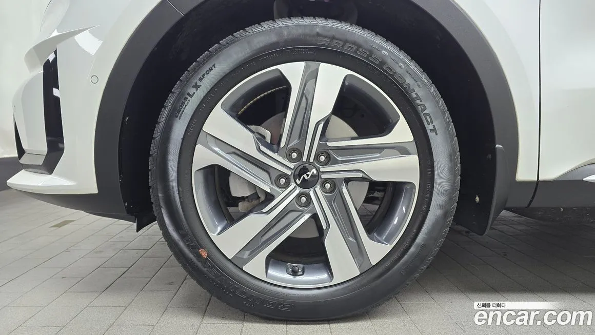 Kia Sorento — фото 9