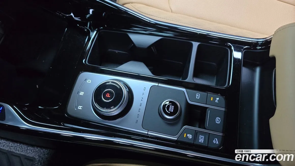 Kia Sorento — фото 6