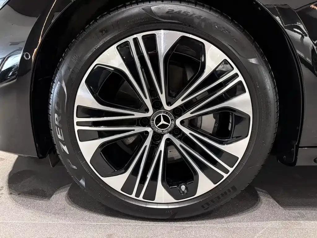 Mercedes-Benz E-Class 2025 из CN, фото 8
