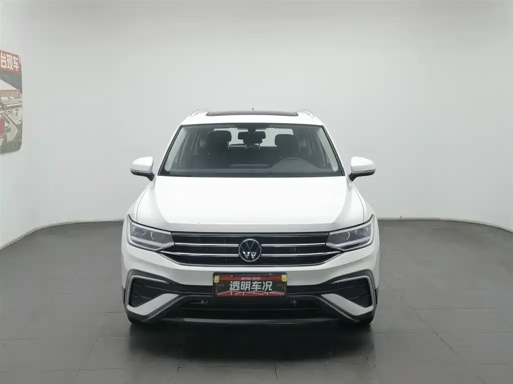 Volkswagen Tiguan L — фото 6