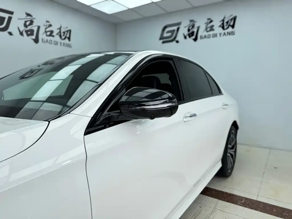 Mercedes-Benz E-Class (Import) — фото 2