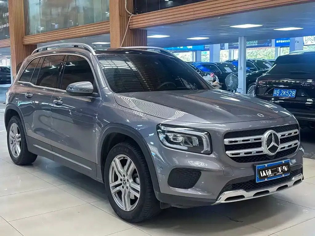 Mercedes-Benz GLB — фото 8