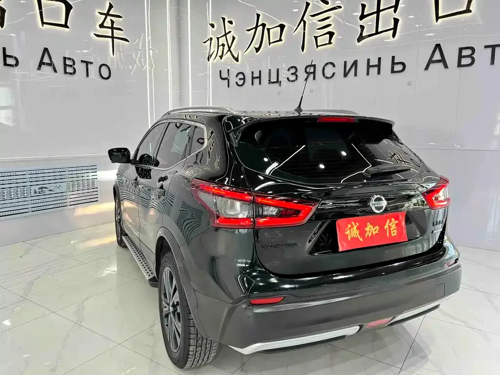 Nissan Qashqai — фото 8