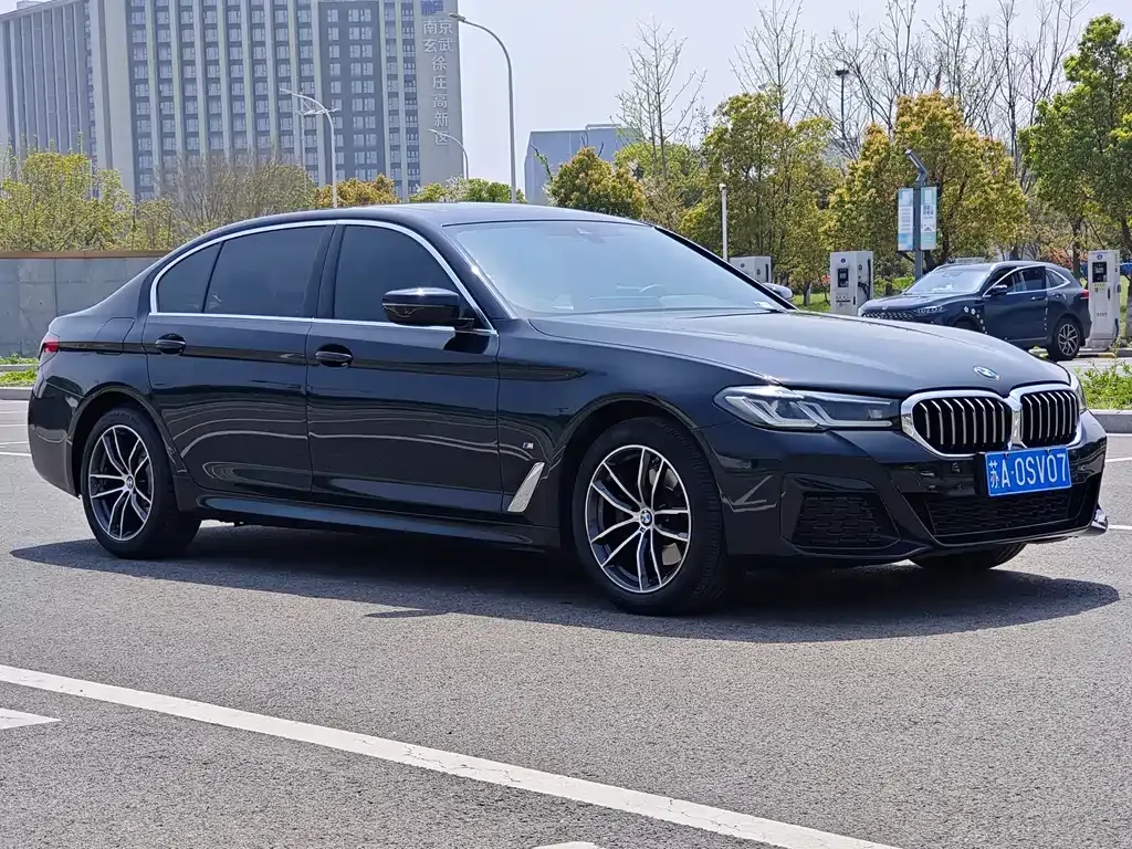 BMW 5 Series — фото 3