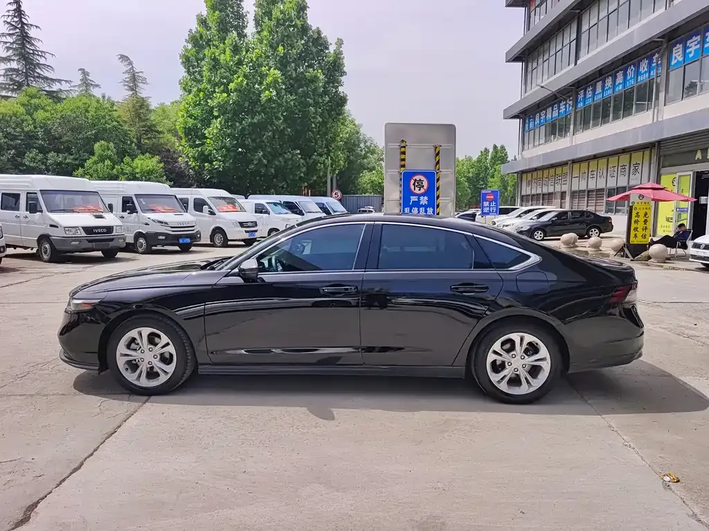 Honda Accord 2024 из CN, фото 10