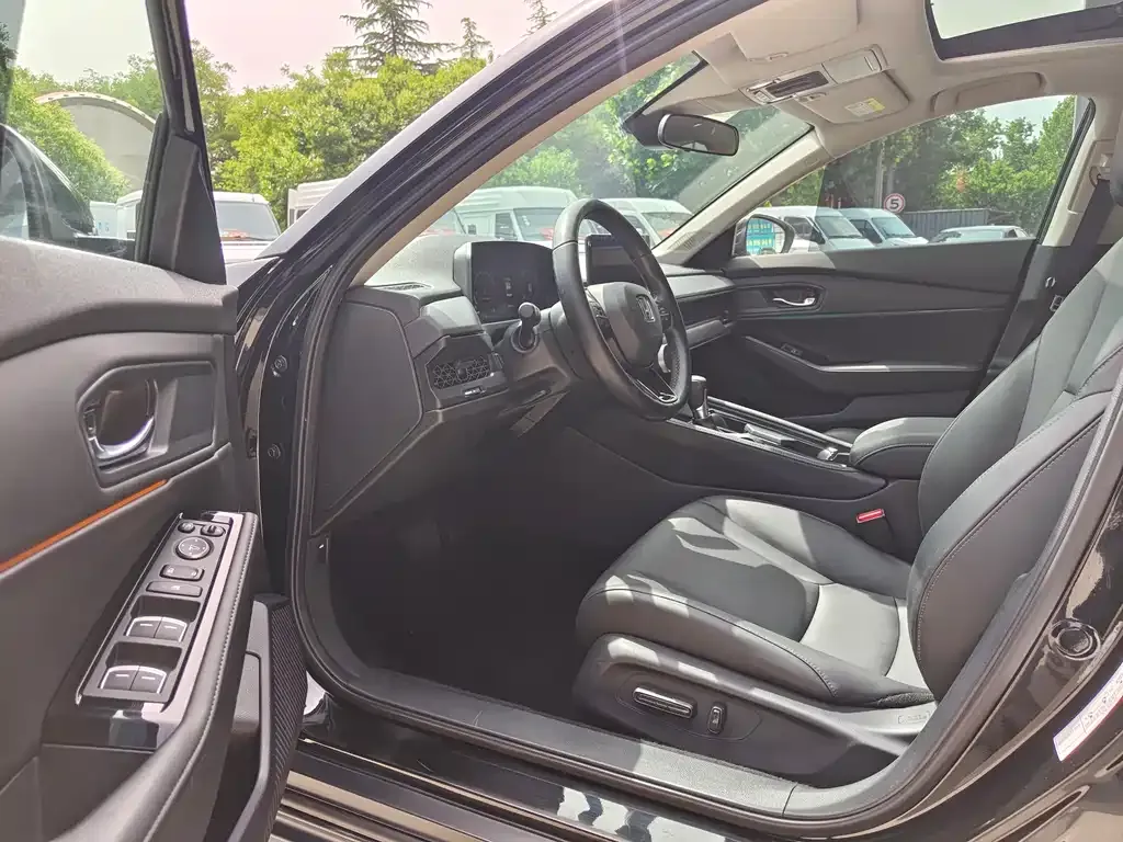 Honda Accord 2024 из CN, фото 9