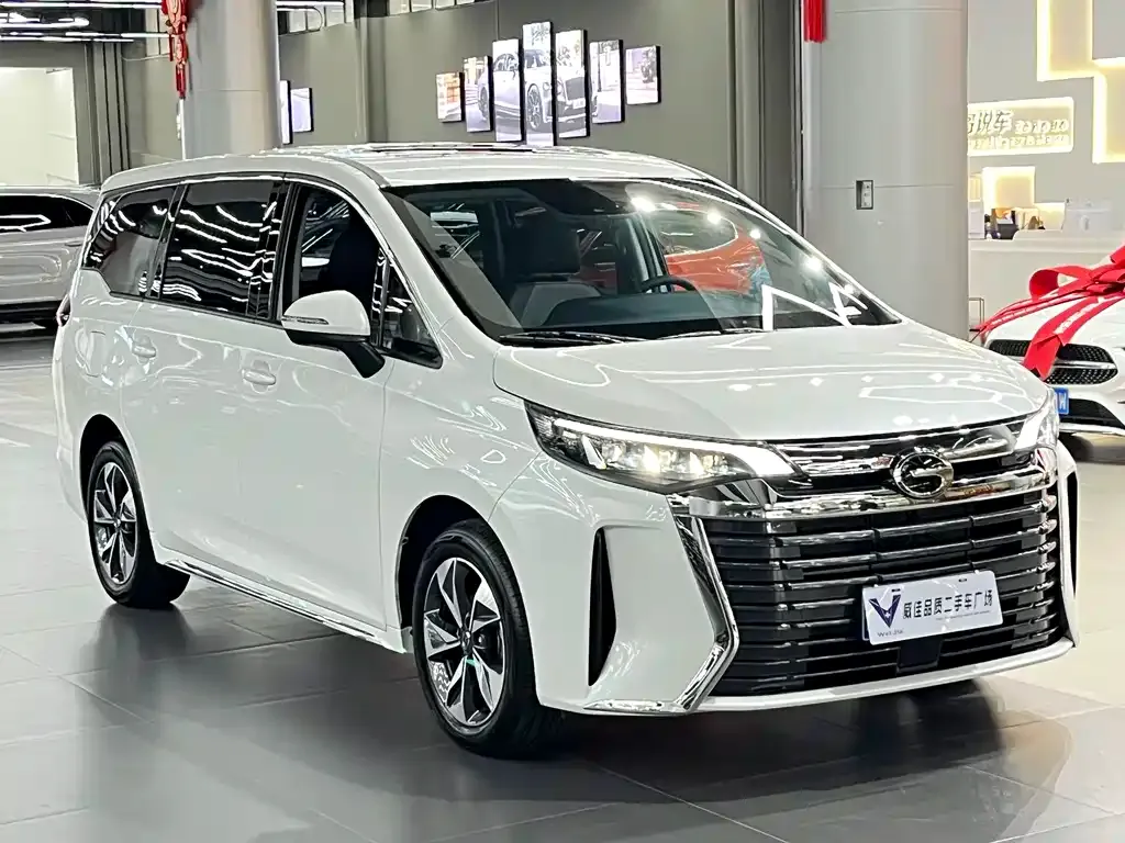 GAC Motor Trumpchi M6 — фото 6
