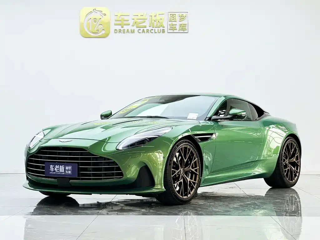 Aston Martin DB12
